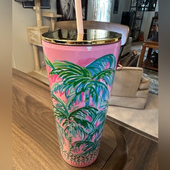 Lilly Pulitzer tumbler-like new - Picture 1 of 6